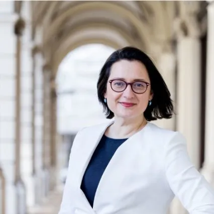Dr Gudrun Kugler